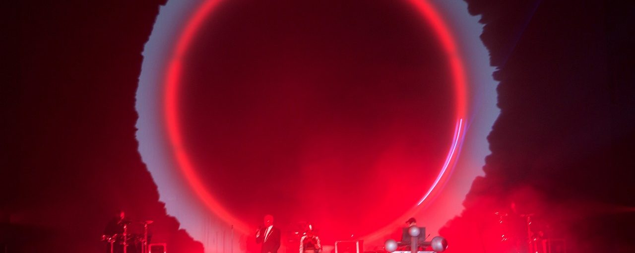Crazy video - a live performance by Pet Shop Boys